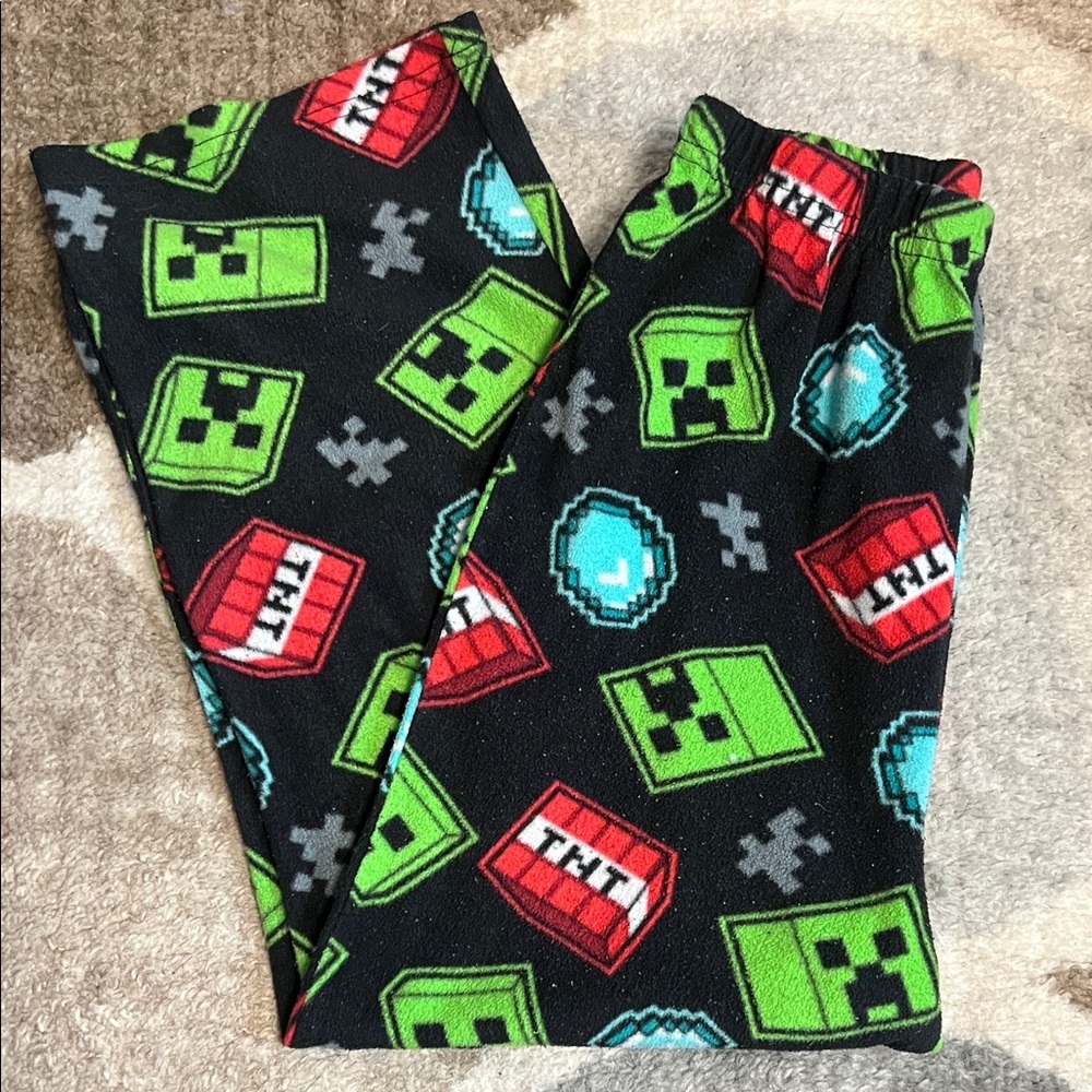 10/$20 🌖 *️⃣ Black and Green Gaming Pajama Bottoms with Pixel Art